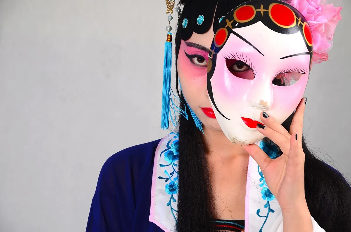 Role-Prompt Template: How to Give AI a Persona Without Wasting Words